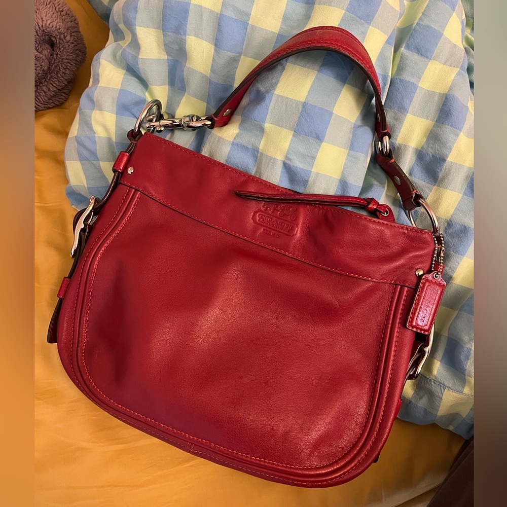 Coach Zoe Hobo Leather Bag - F12671 Red EUC✨